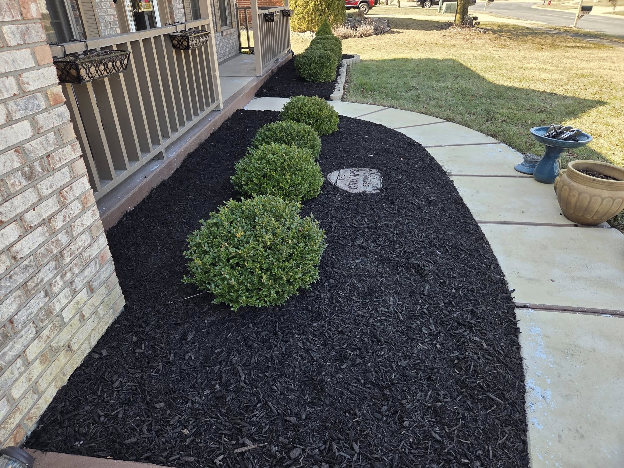 How Much Mulch Do I Need? A Simple Calculator for Indiana Homeowners — hero image